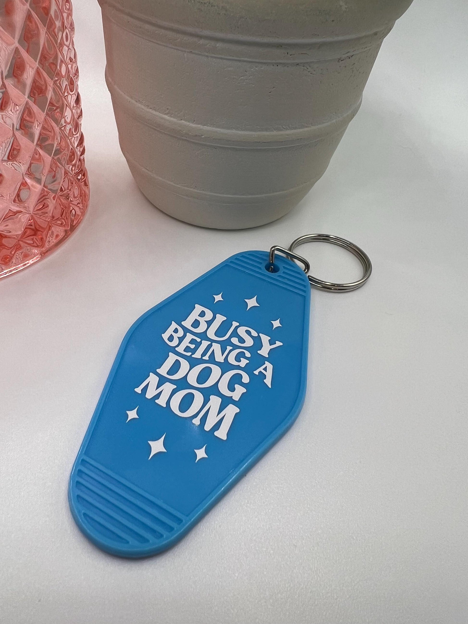 Dog Mom Motel Keychain: Retro Style Gift