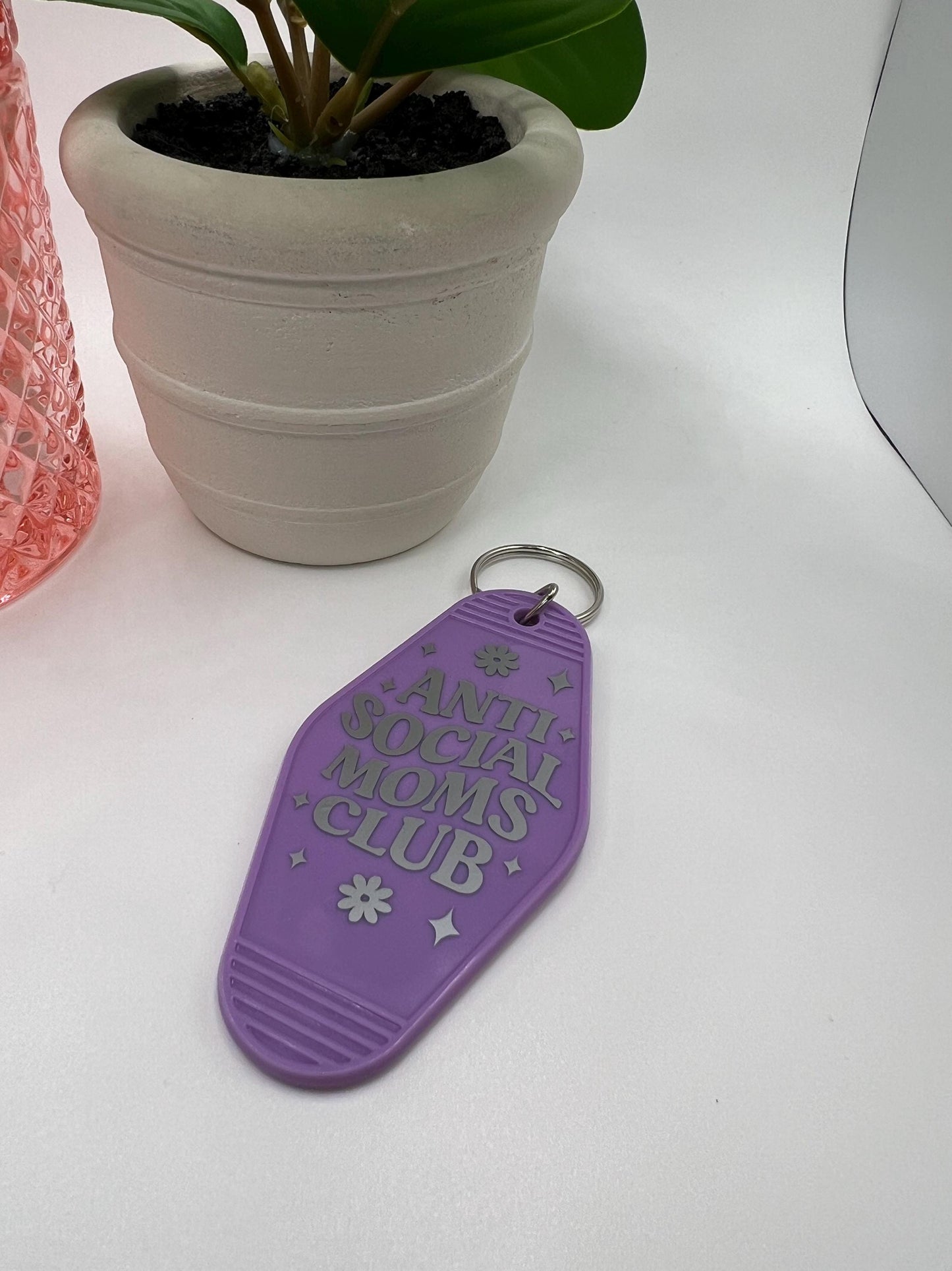Anti-Social Moms Club Motel Keychain: Novelty Gift