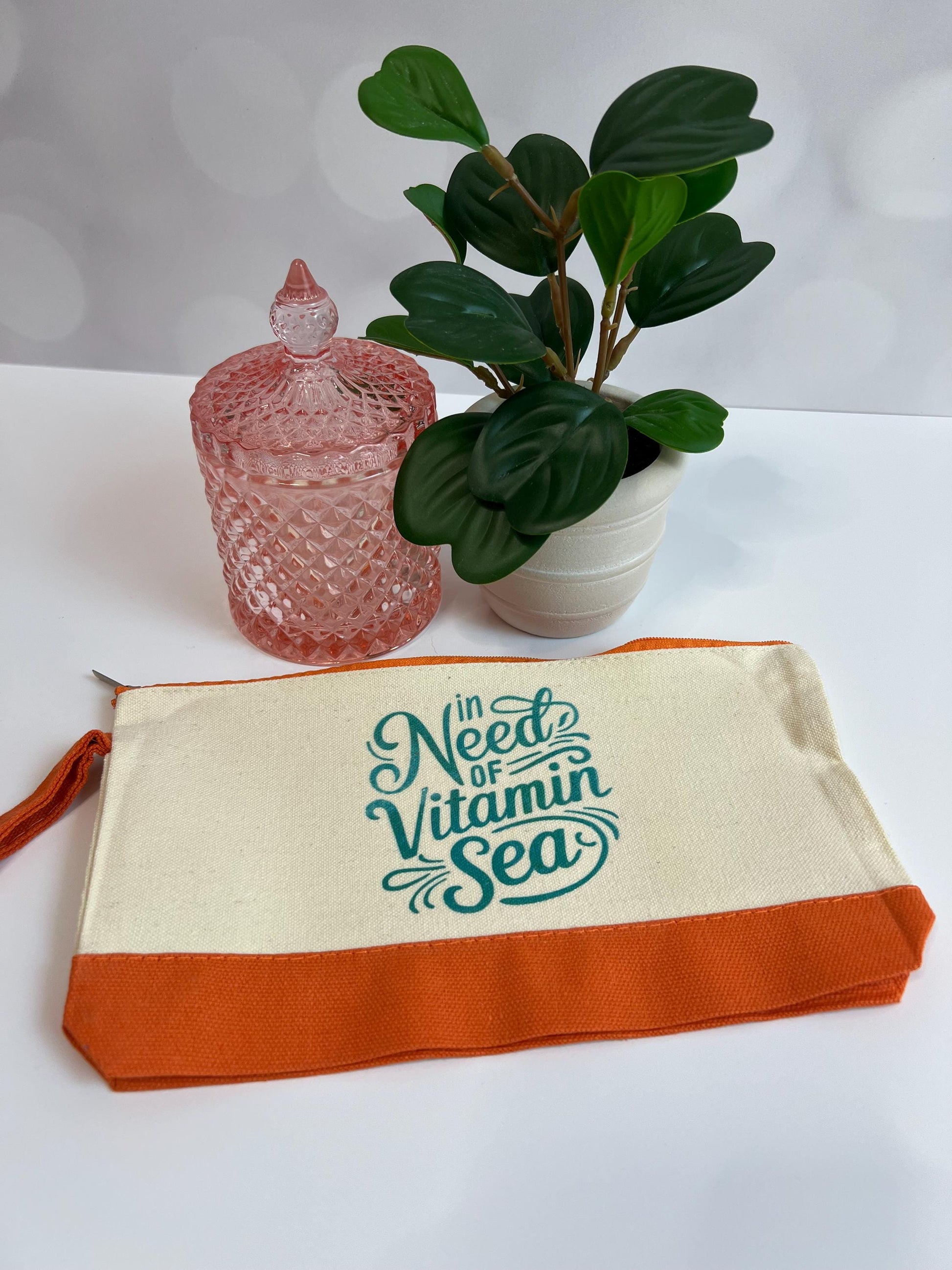 Vitamin Sea Makeup Bag: Cruise Vacation Wristlet