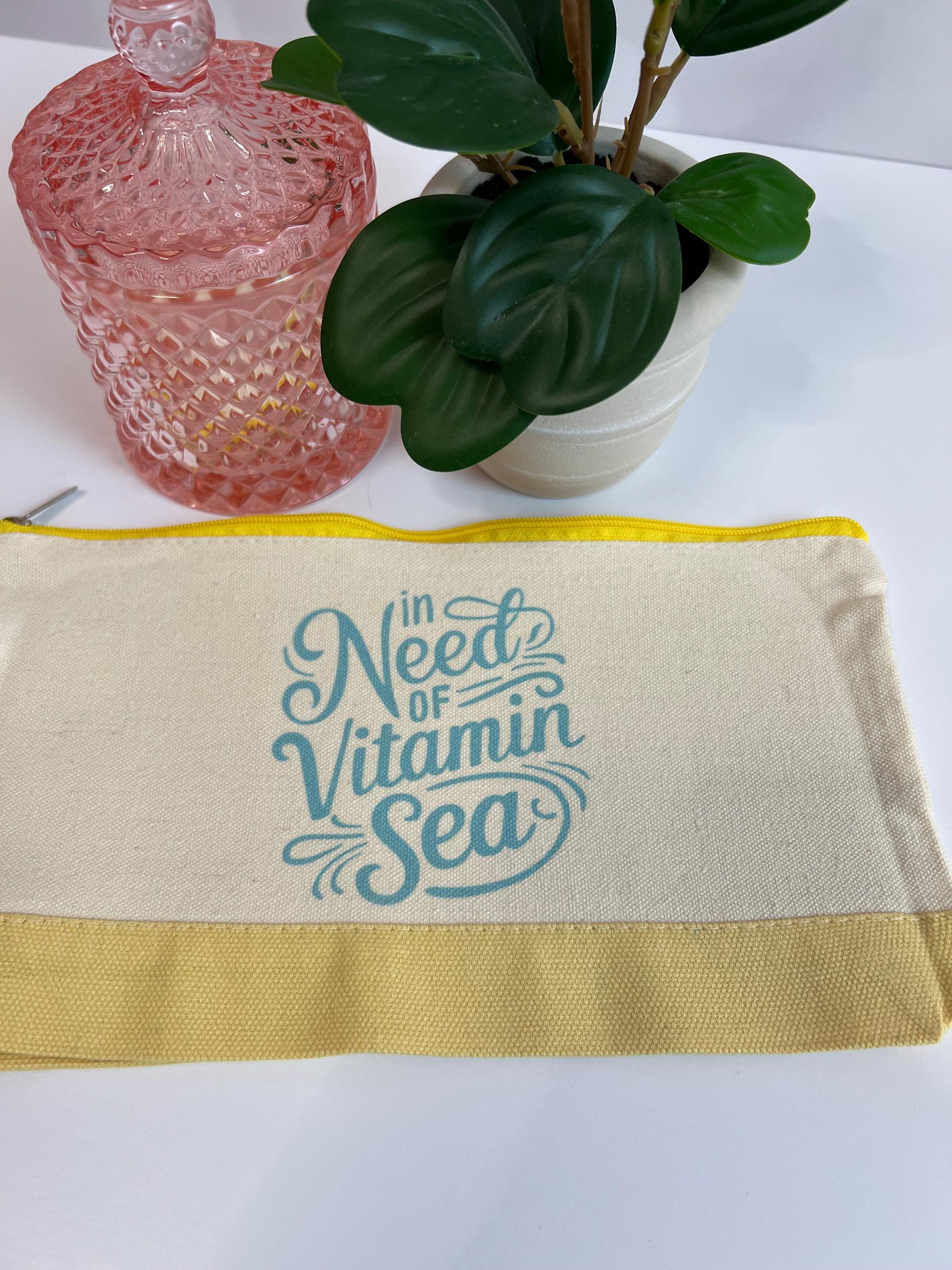 Vitamin Sea Makeup Bag: Cruise Vacation Wristlet