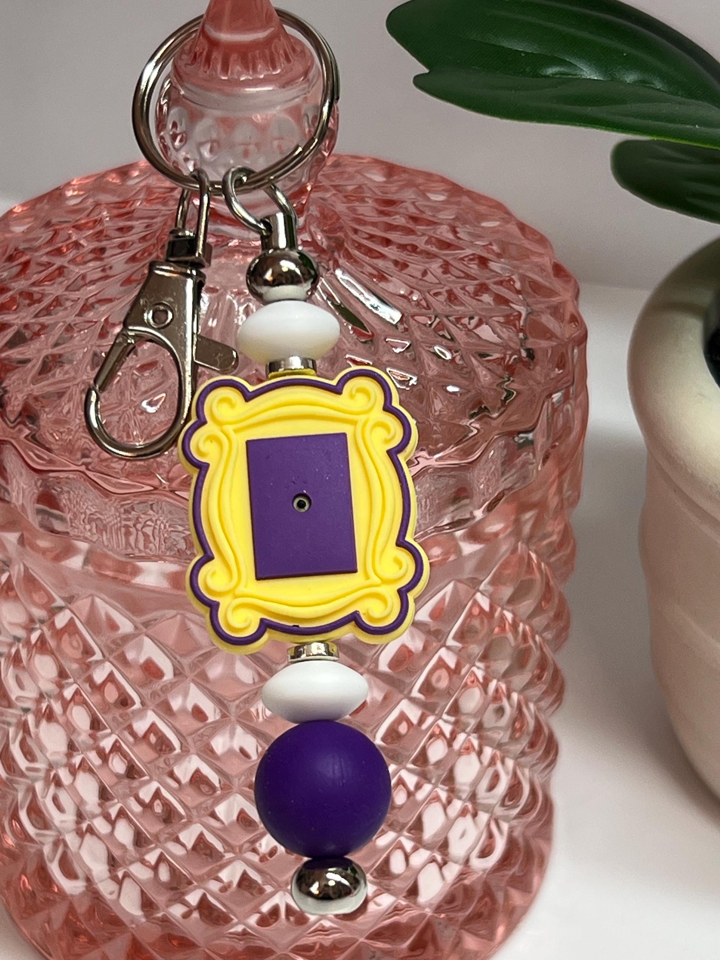 Monica's Door Silicone Bead Keychain: Friends TV Show Bag Charm